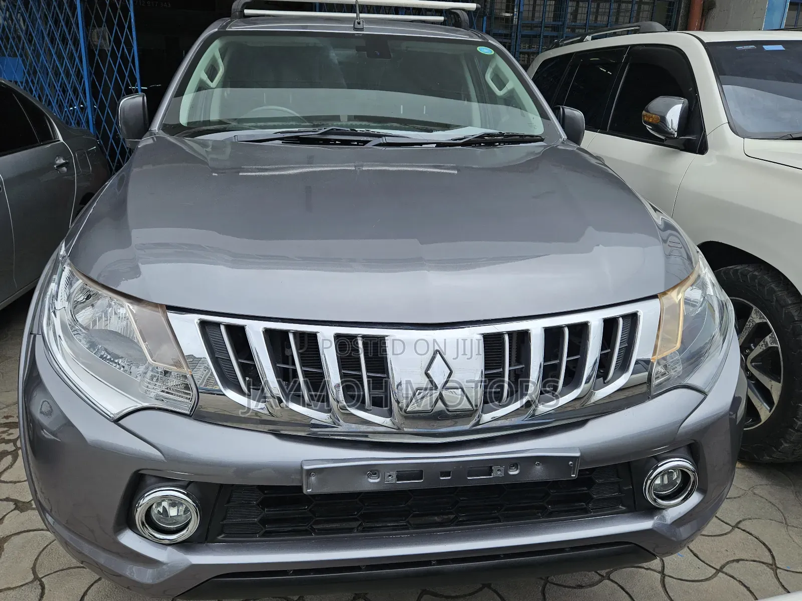Mitsubishi L200 2020 Silver