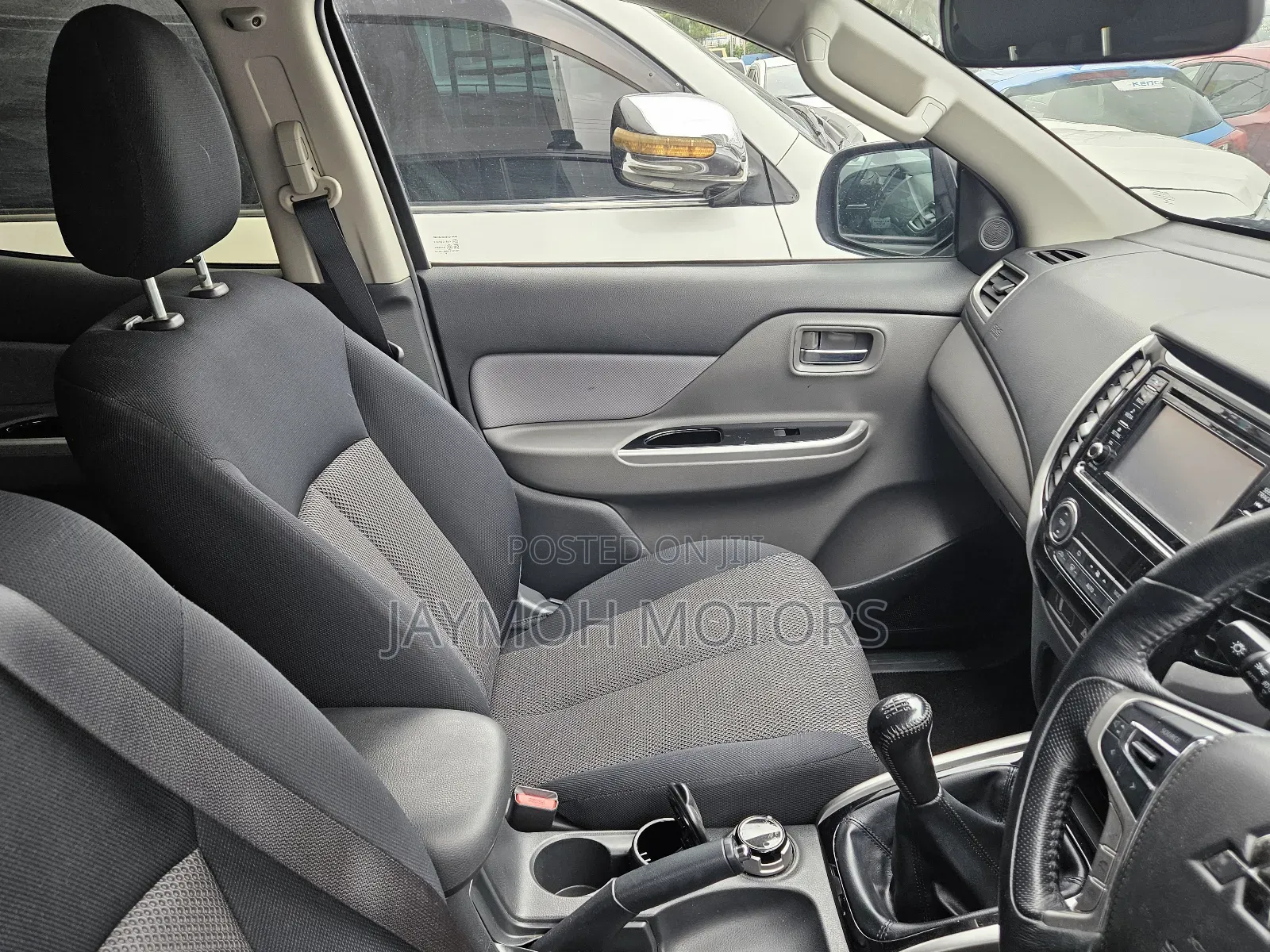 Mitsubishi L200 2020 Silver