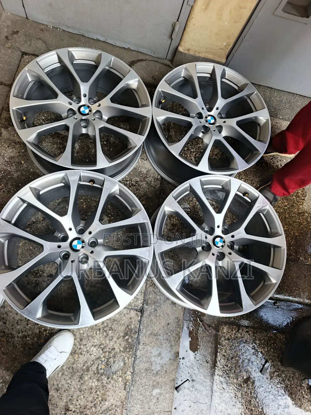 Size 20 Inch BMW Alloy Rims
