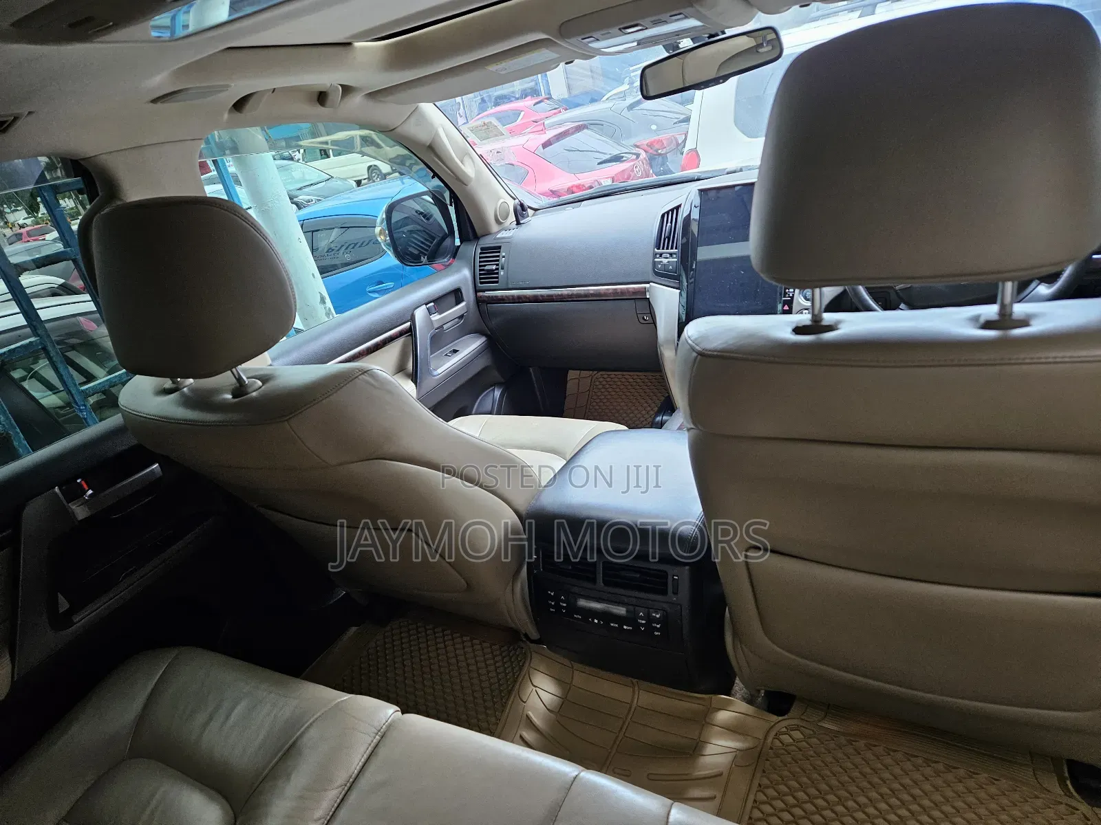 Toyota Land Cruiser 2015 White