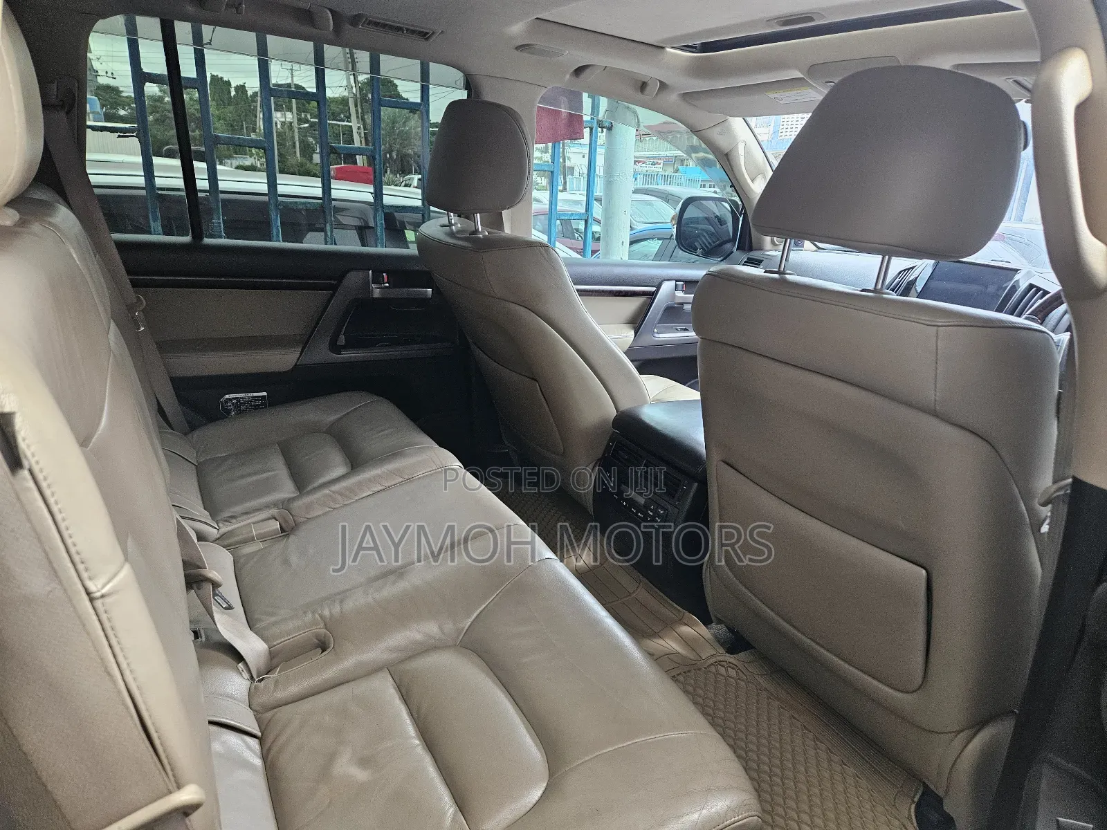Toyota Land Cruiser 2015 White