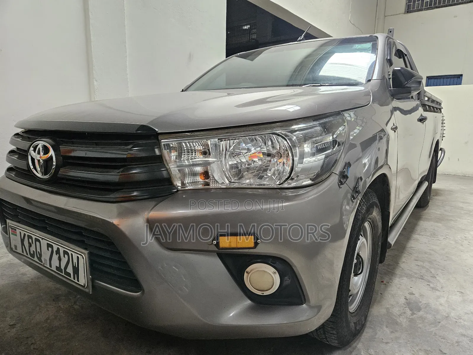 Toyota Hilux 2019 Silver