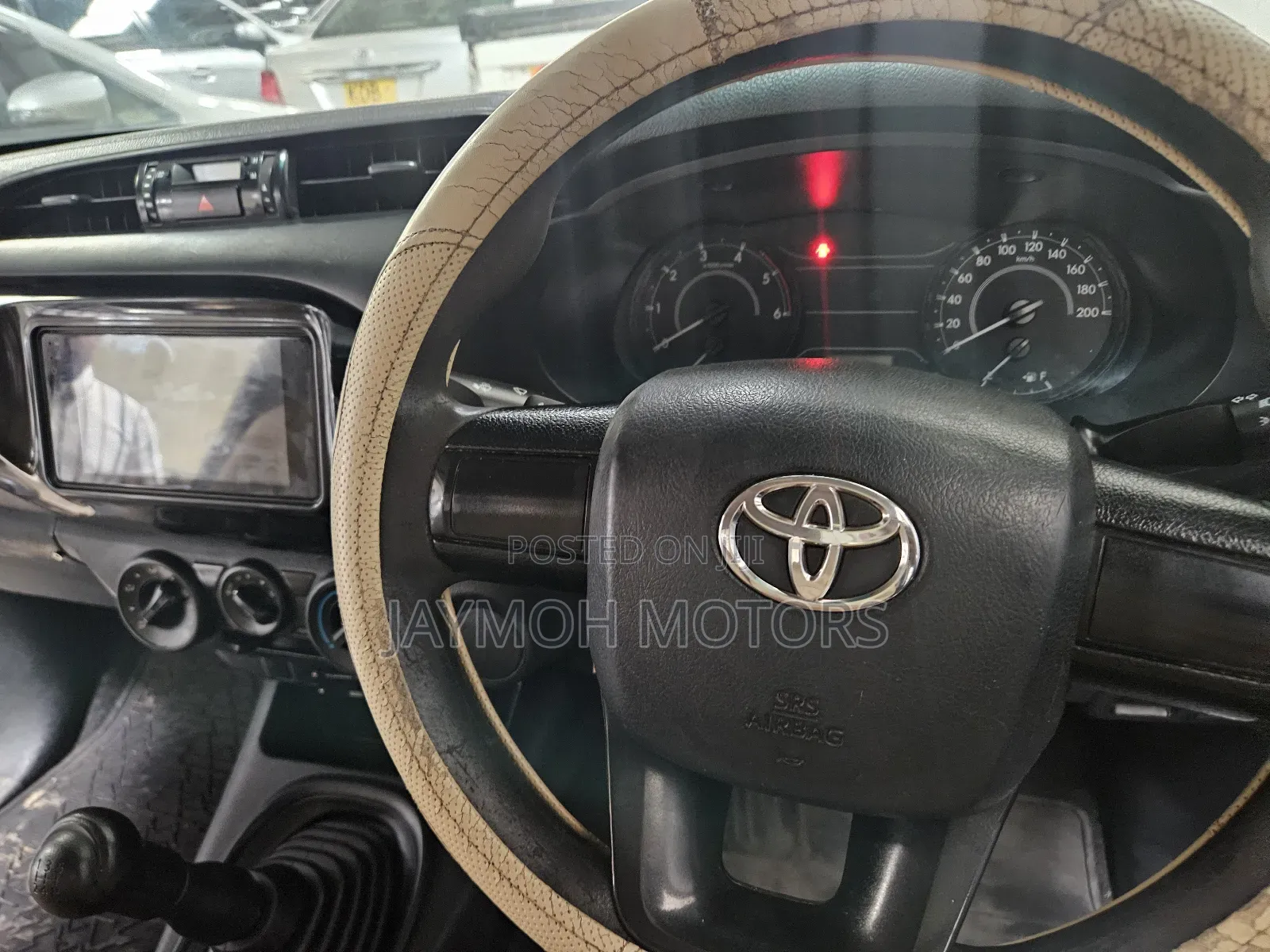 Toyota Hilux 2019 Silver