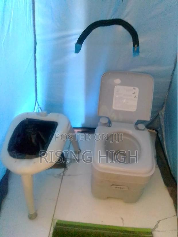 Durable Portable Toilet for Construction Sites - thumbnail 2