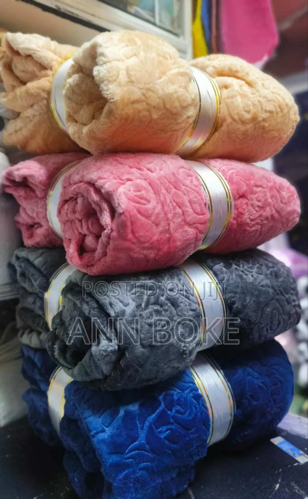 Geometric Pattern Soft Fleece Blankets
 *Size 6x6