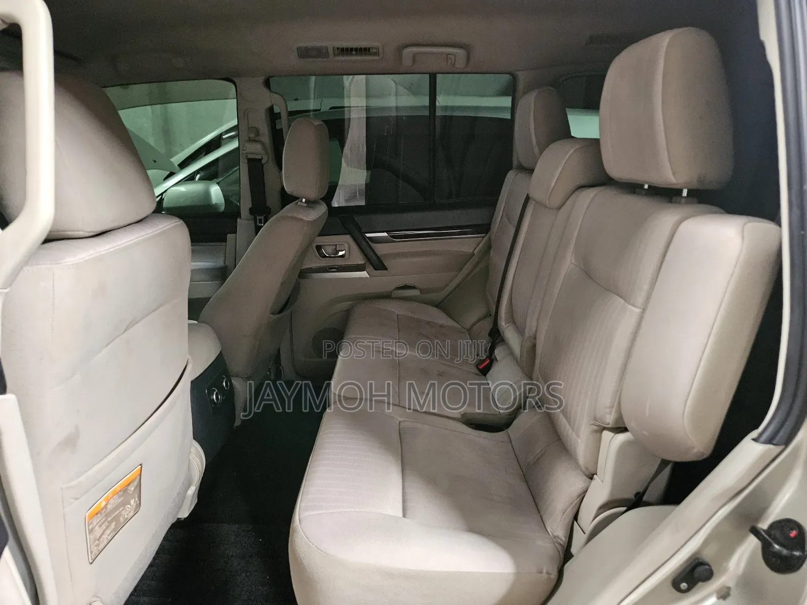 Mitsubishi Pajero 2014 Beige