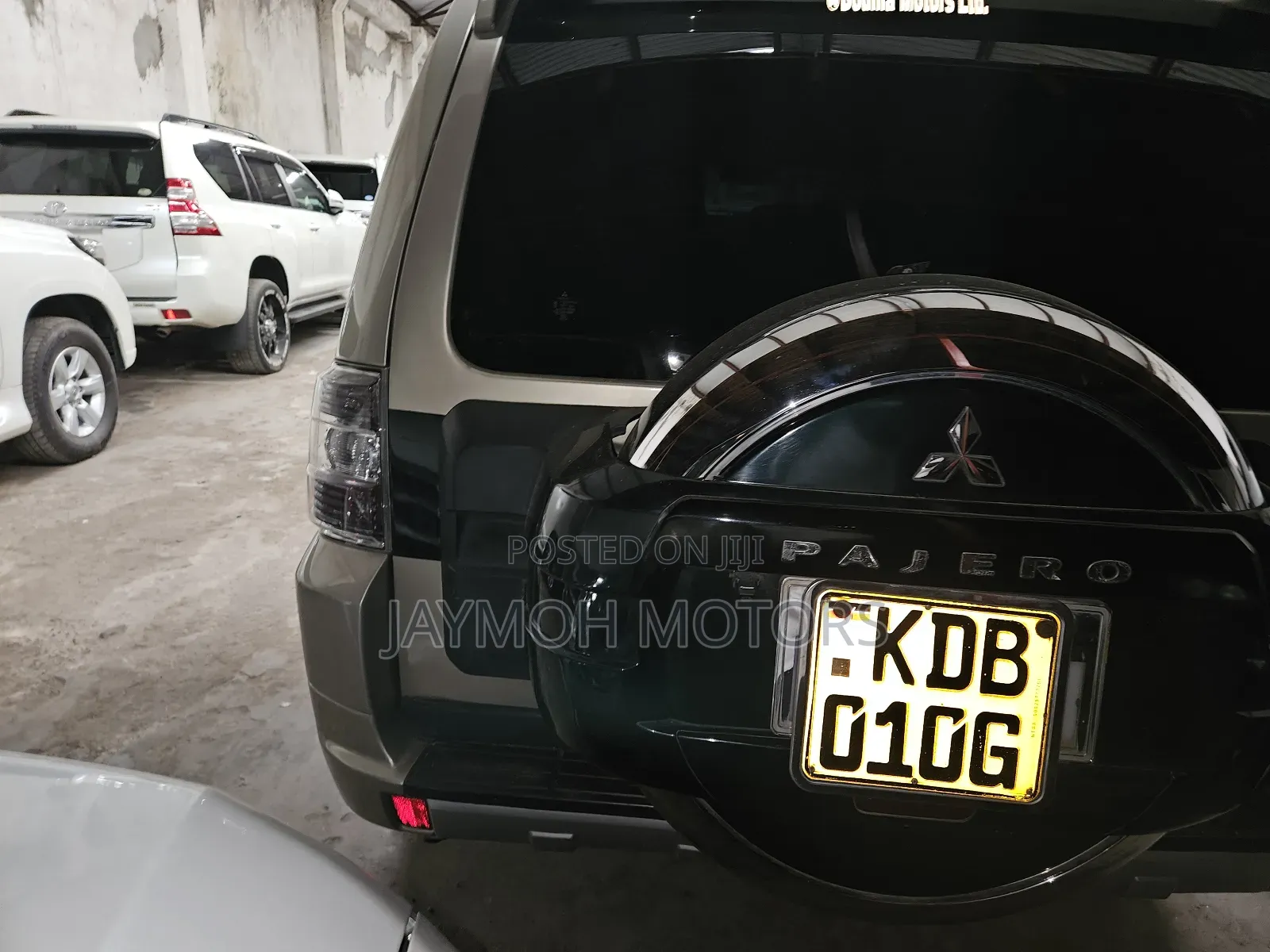 Mitsubishi Pajero 2014 Beige