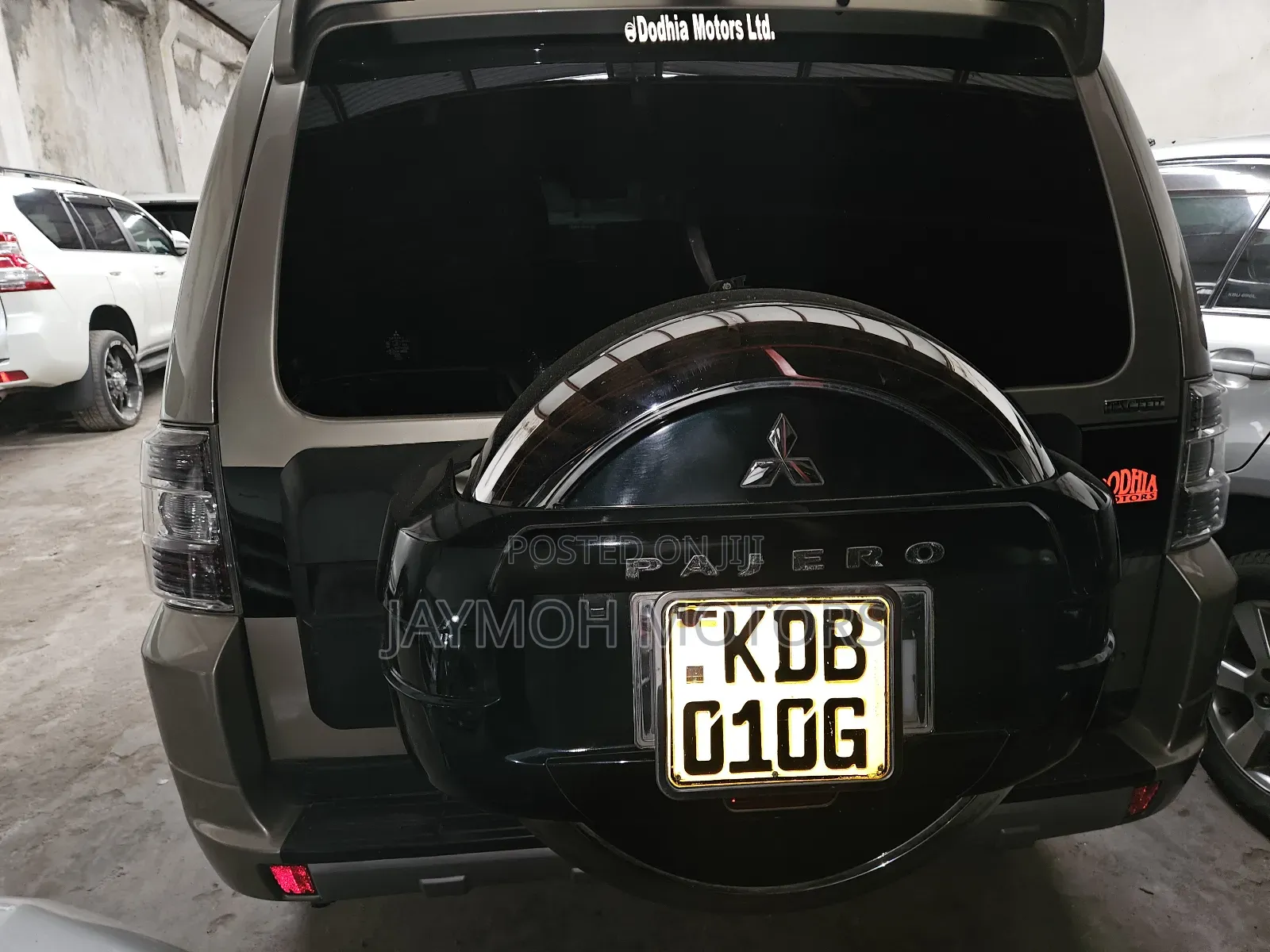 Mitsubishi Pajero 2014 Beige