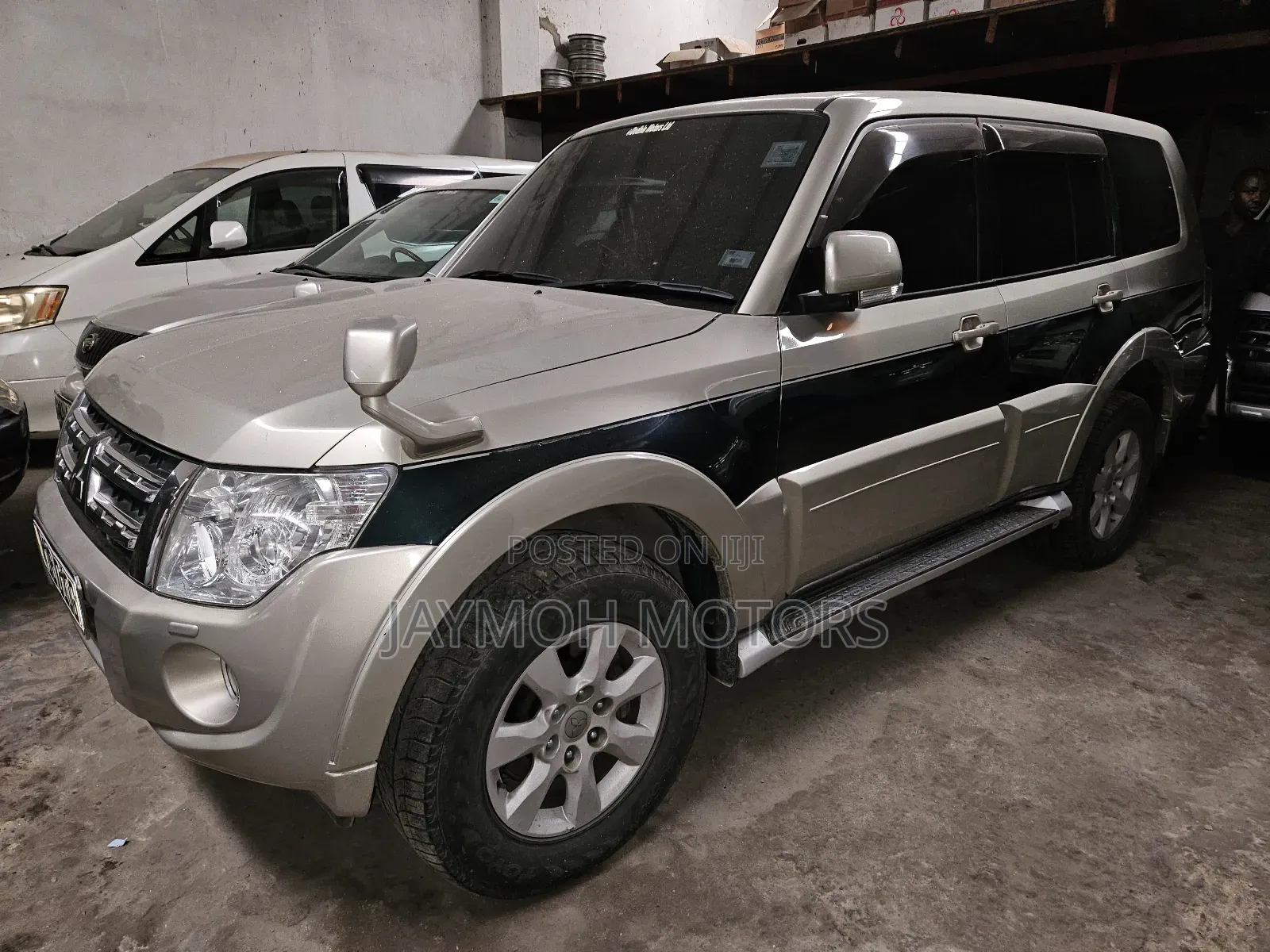 Mitsubishi Pajero 2014 Beige