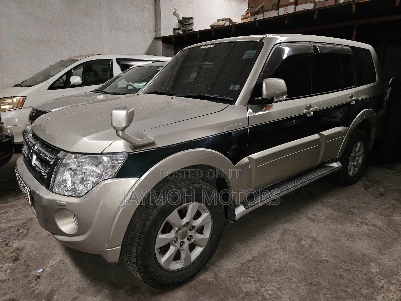 Mitsubishi Pajero 2014 Beige