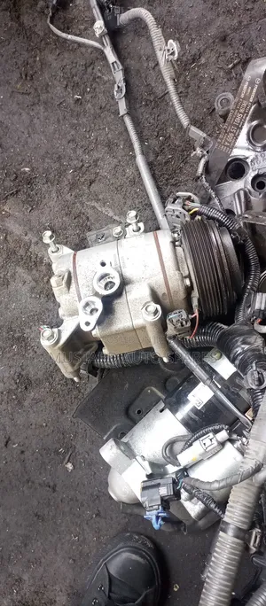 Air Conditioner Compressor( Air Con) Cx 5 Sh Engine