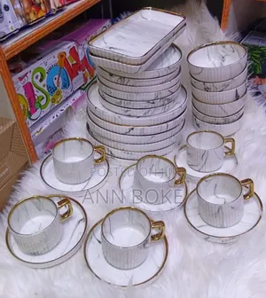  
Elegant European Porcelain Dinner Set