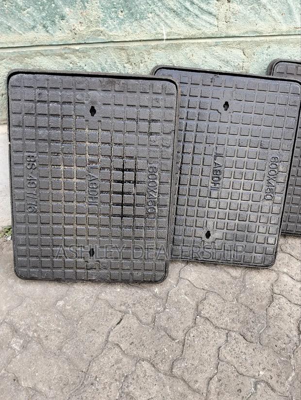 450mm by 600mm Cast Iron Manhole Cover