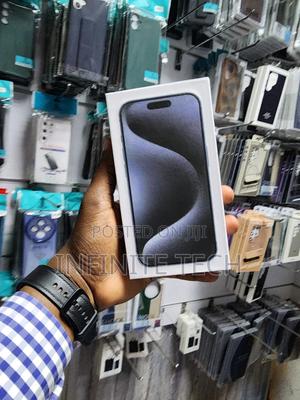 New Apple iPhone 15 Pro 256 GB Black - thumbnail 2