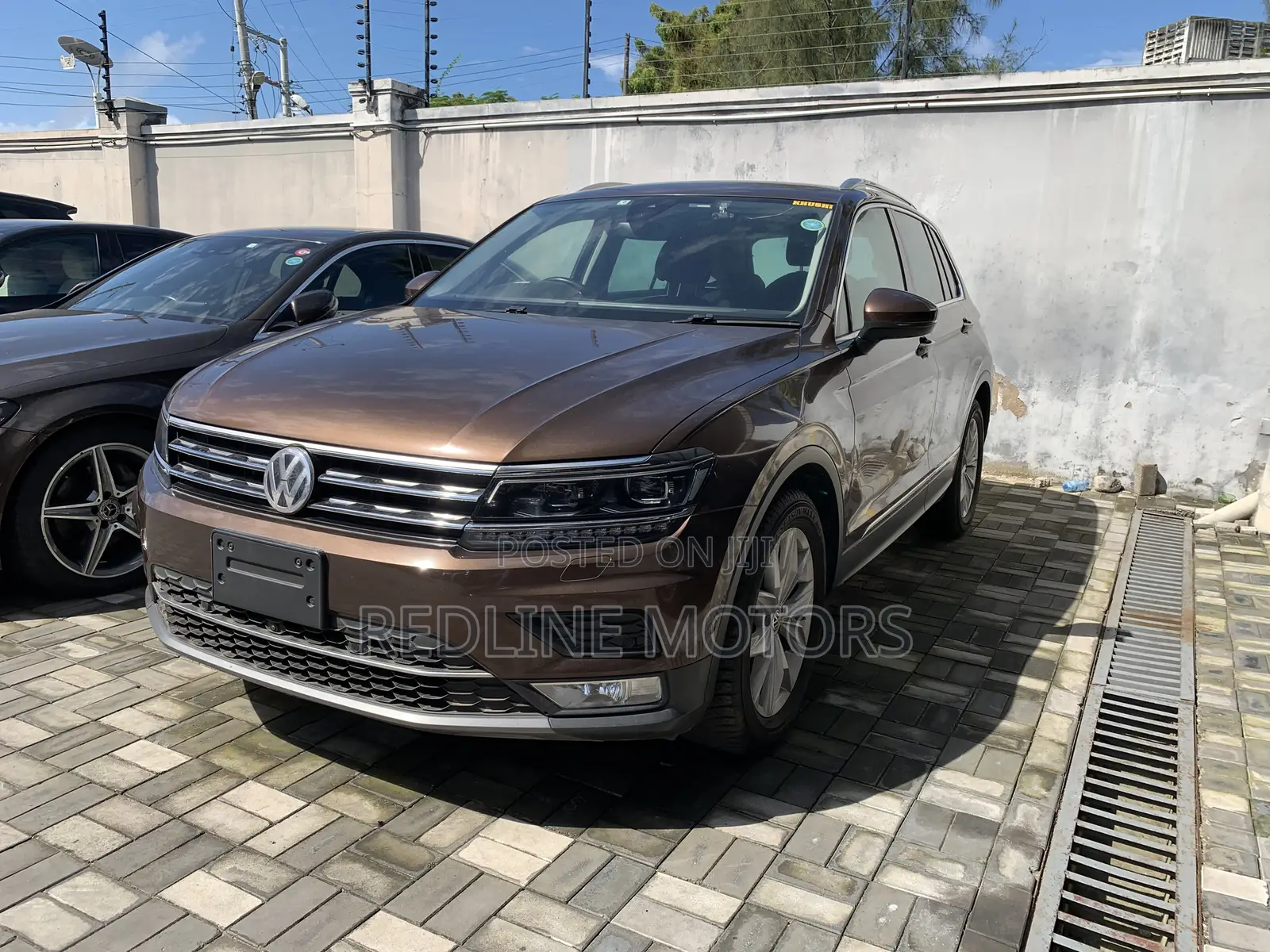 Volkswagen Tiguan 2.0T SEL FWD 2018 Brown