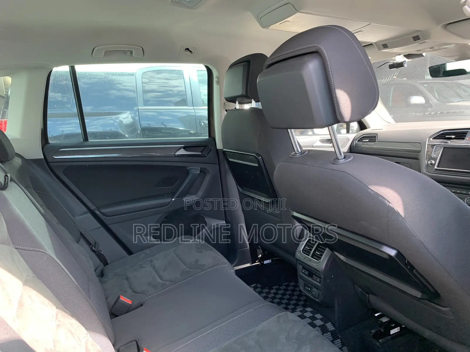 Volkswagen Tiguan 2.0T SEL FWD 2018 Brown