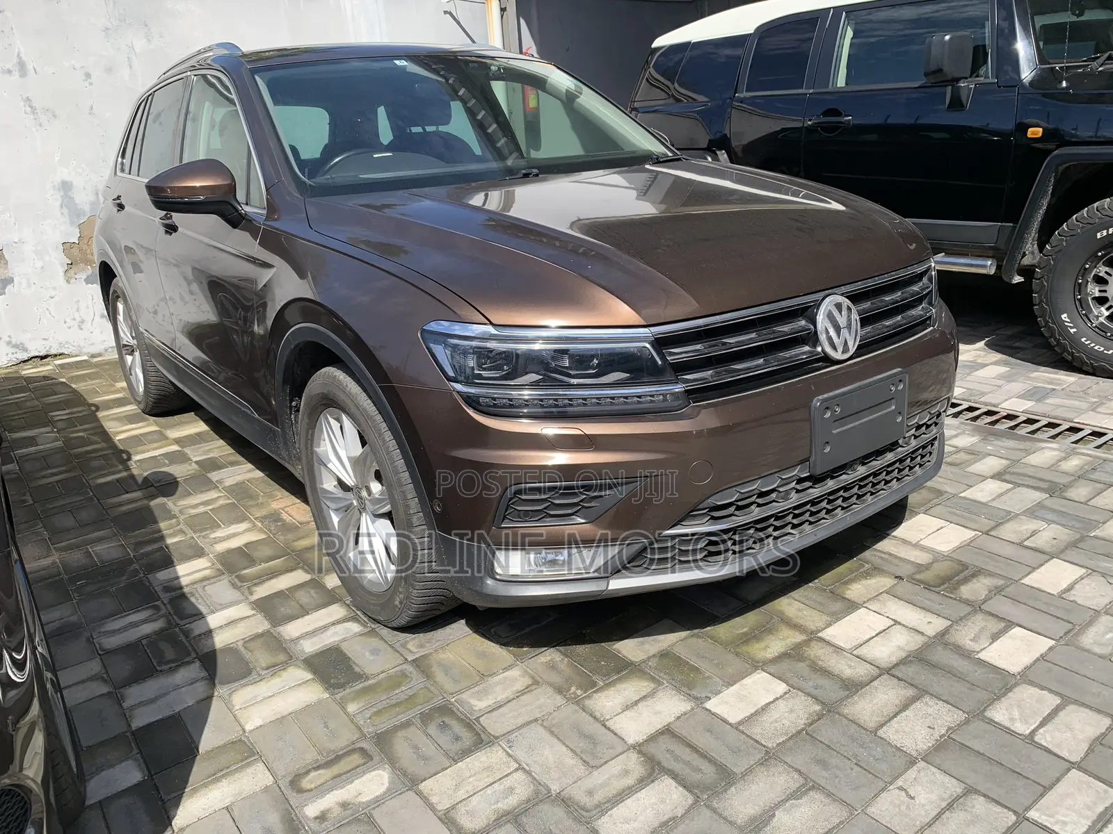 Volkswagen Tiguan 2.0T SEL FWD 2018 Brown