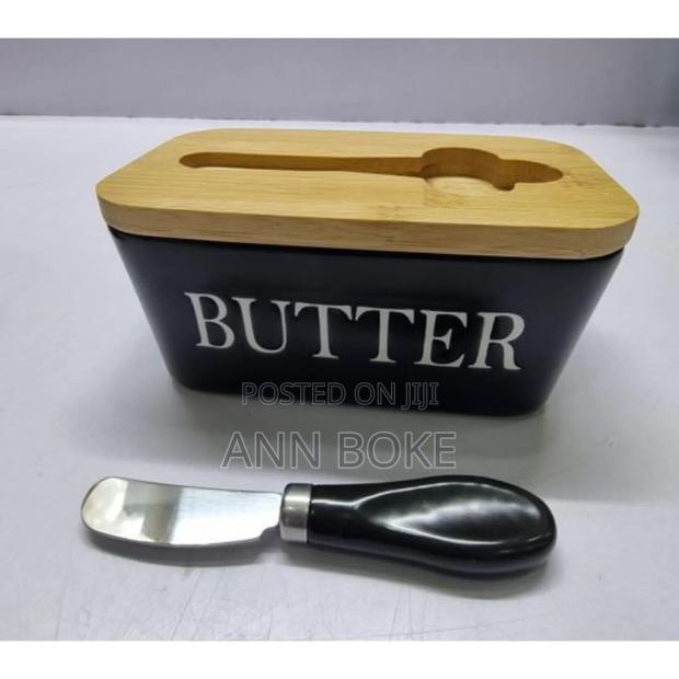 Ceramic Container, Airtight Bamboo Cover + Spread Knife*