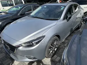 Mazda Axela 2018 Silver