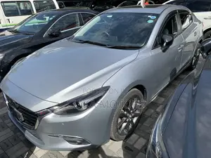 Mazda Axela 2018 Silver