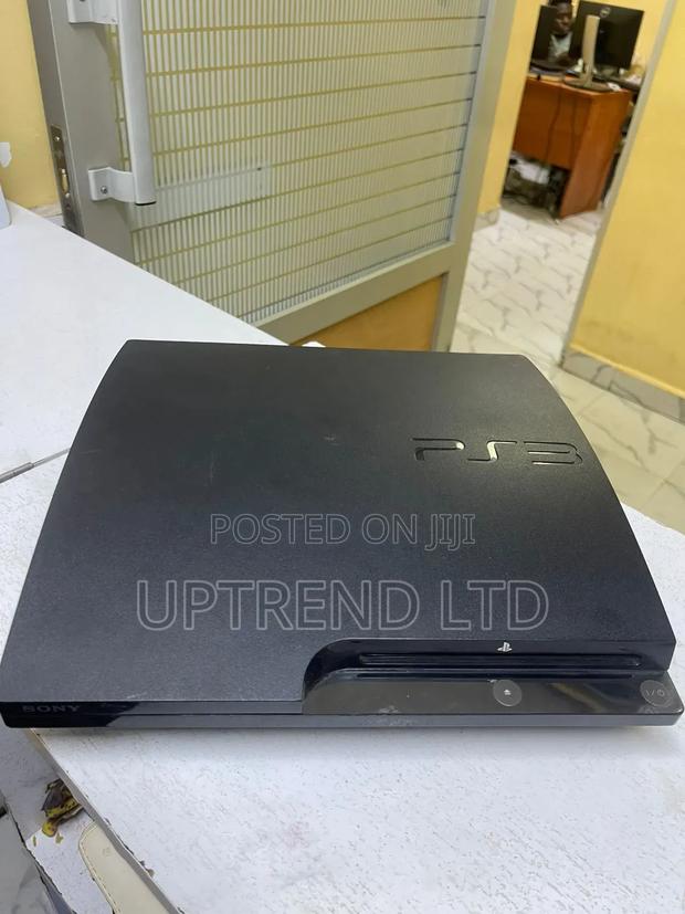 Clean Unit Ps3 Slim With Games Installed - main view