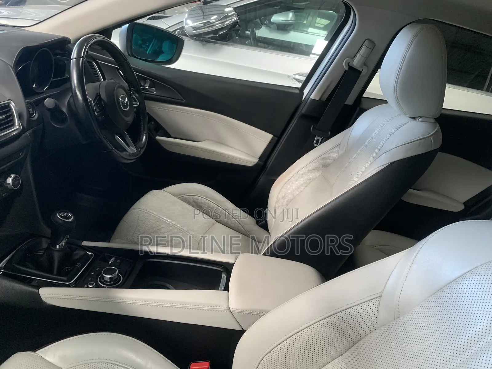 Mazda Axela 2018 Pearl