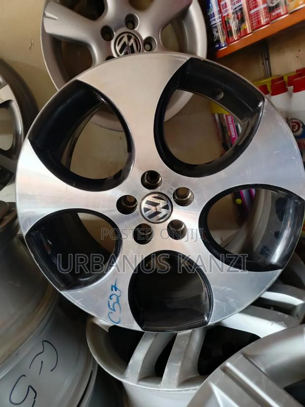 Size 17 Inch Vw Spot Rims - main view