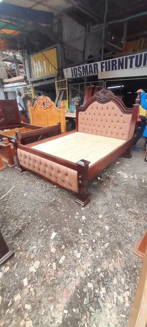 5x6 Brand New Chester Bed in Brown Frame - Free Delivery