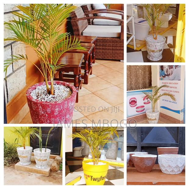 Flower Vases - thumbnail 3