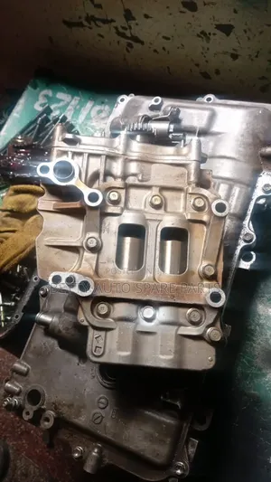 Suzuki Escudo Oil Pump J24