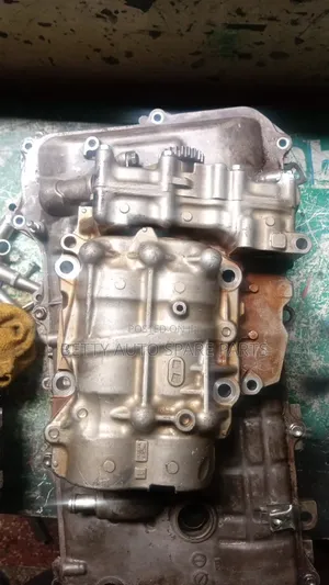 Suzuki Escudo Oil Pump J24