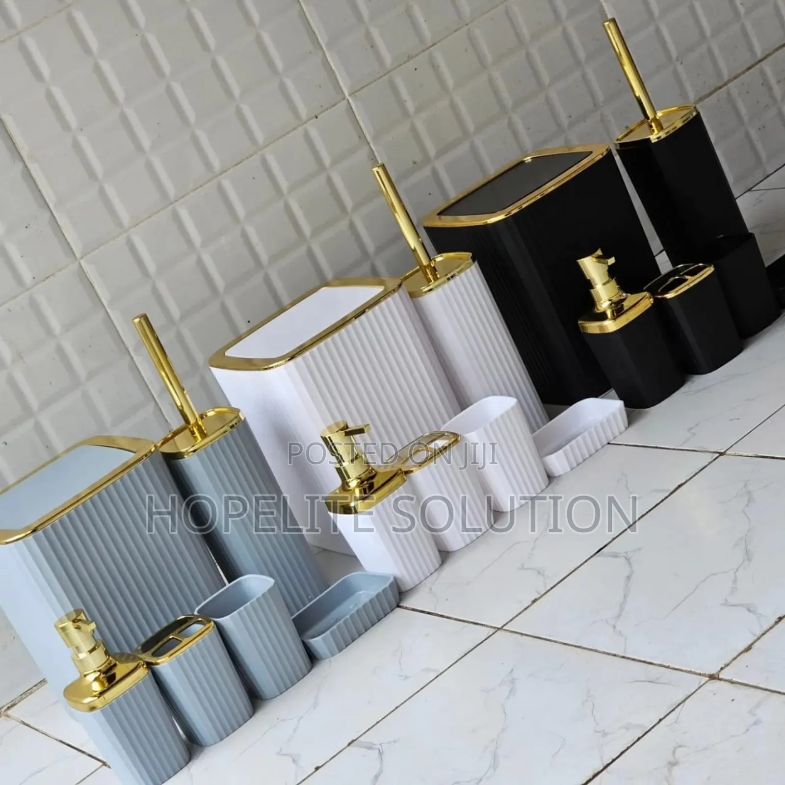 Bathroom Accessories Set