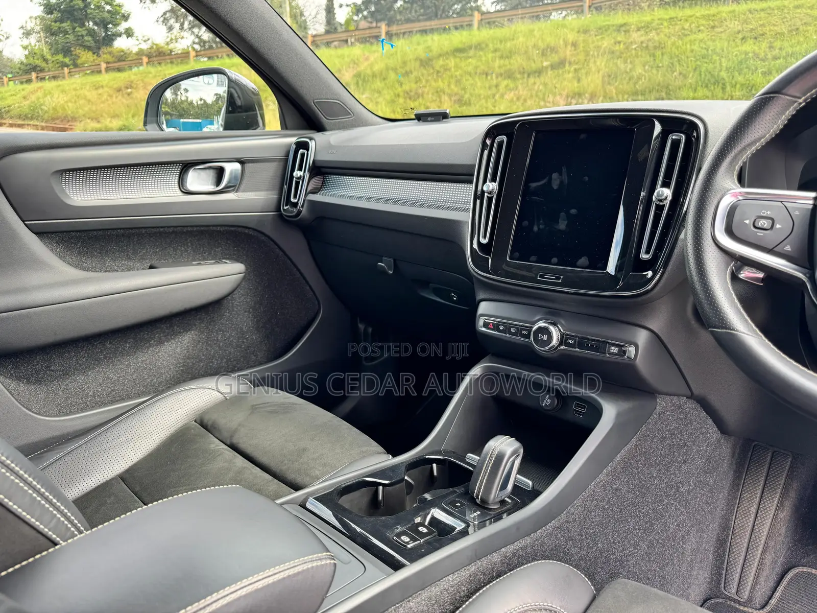 Volvo XC40 2018 White