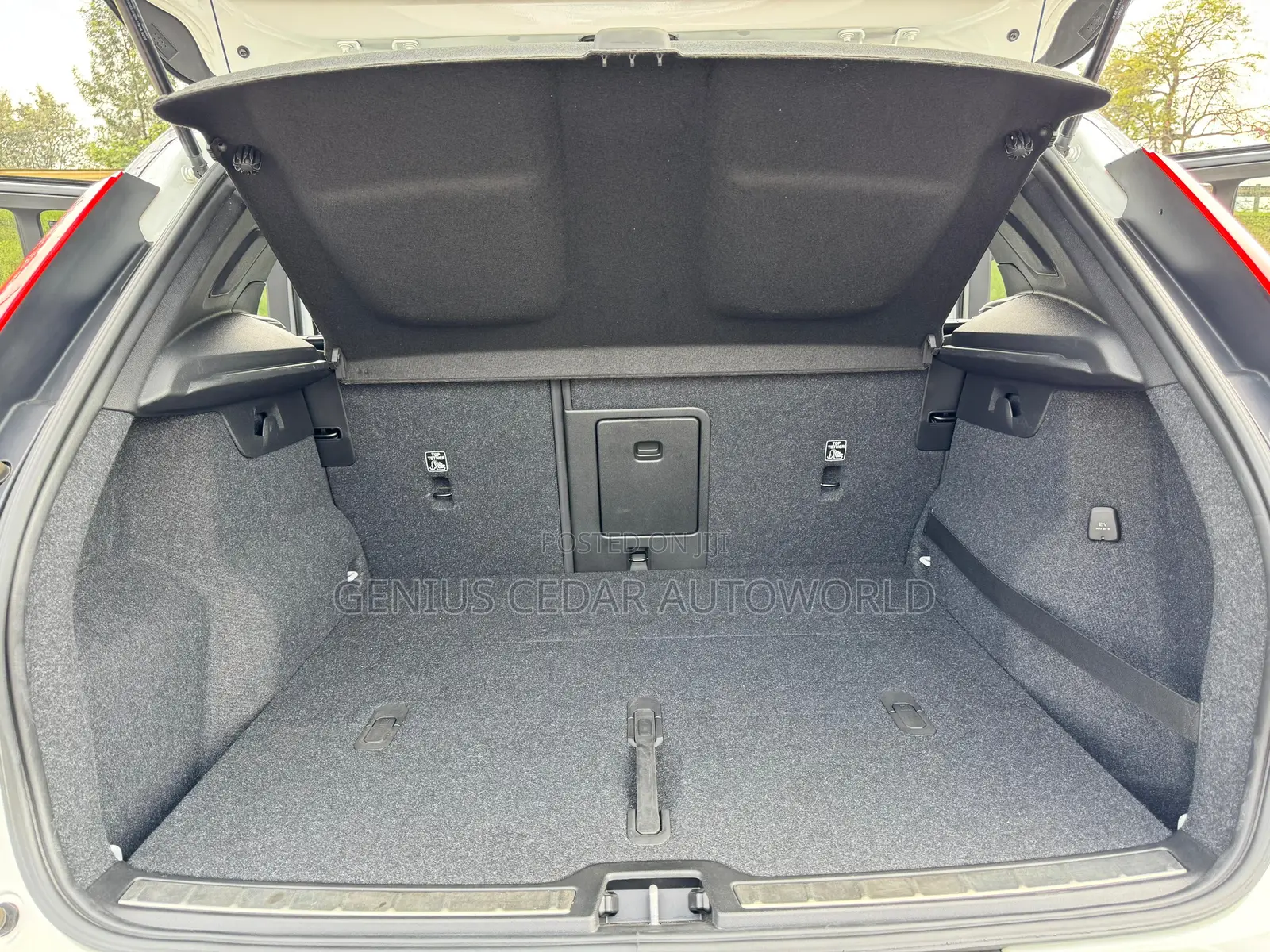 Volvo XC40 2018 White