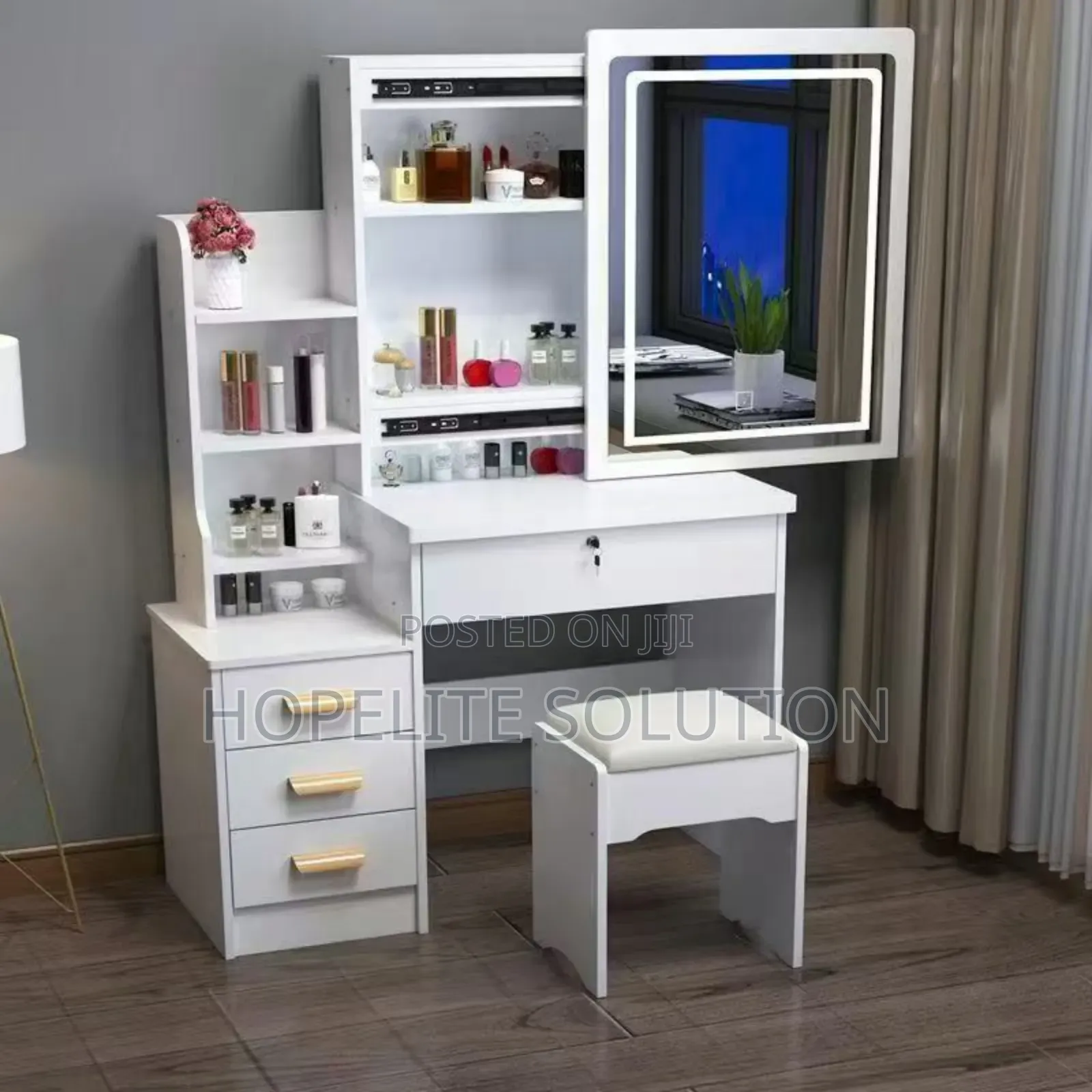 Dressing Table With Sliding Mirror
