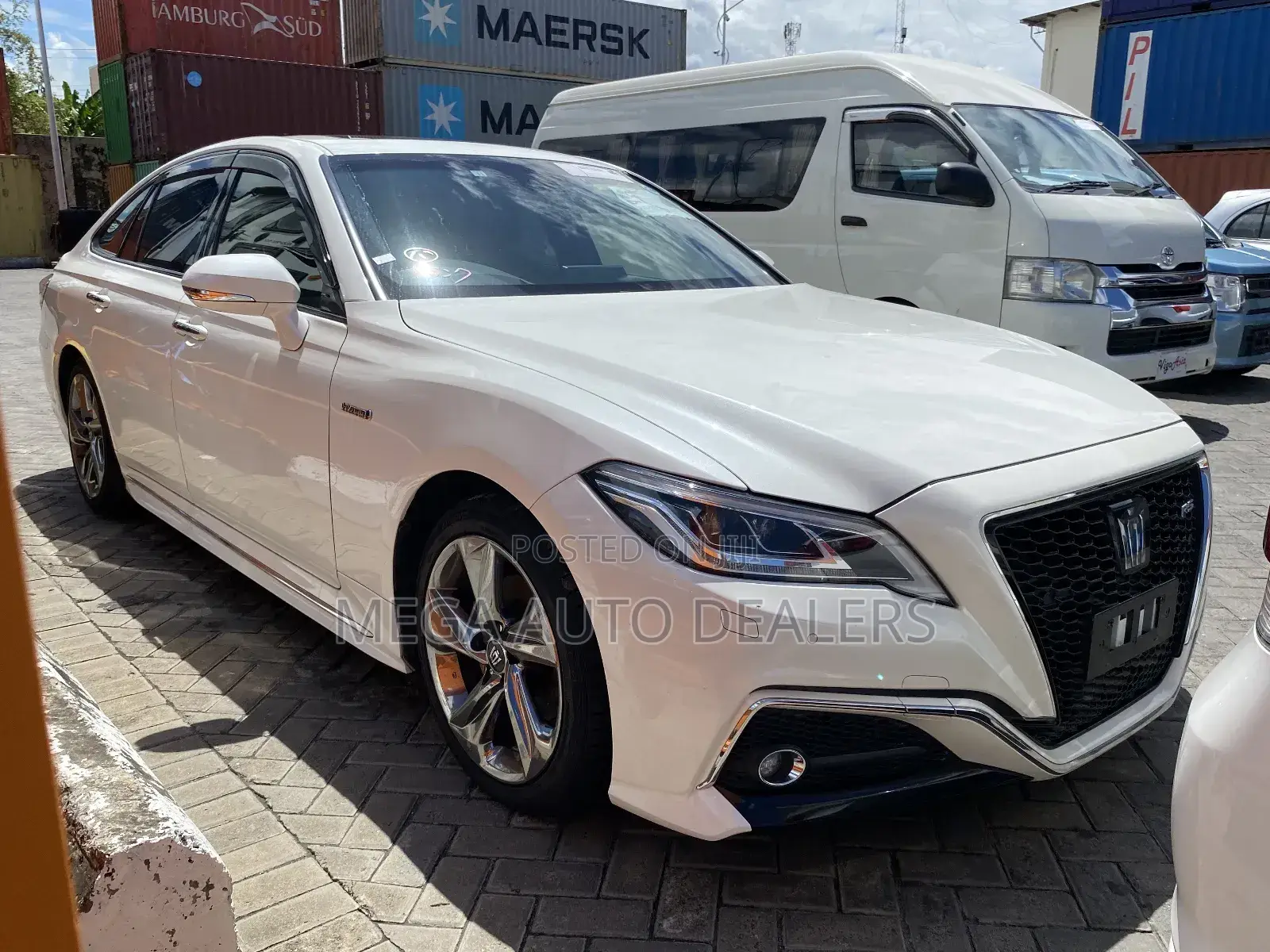 Toyota Crown 2019 White
