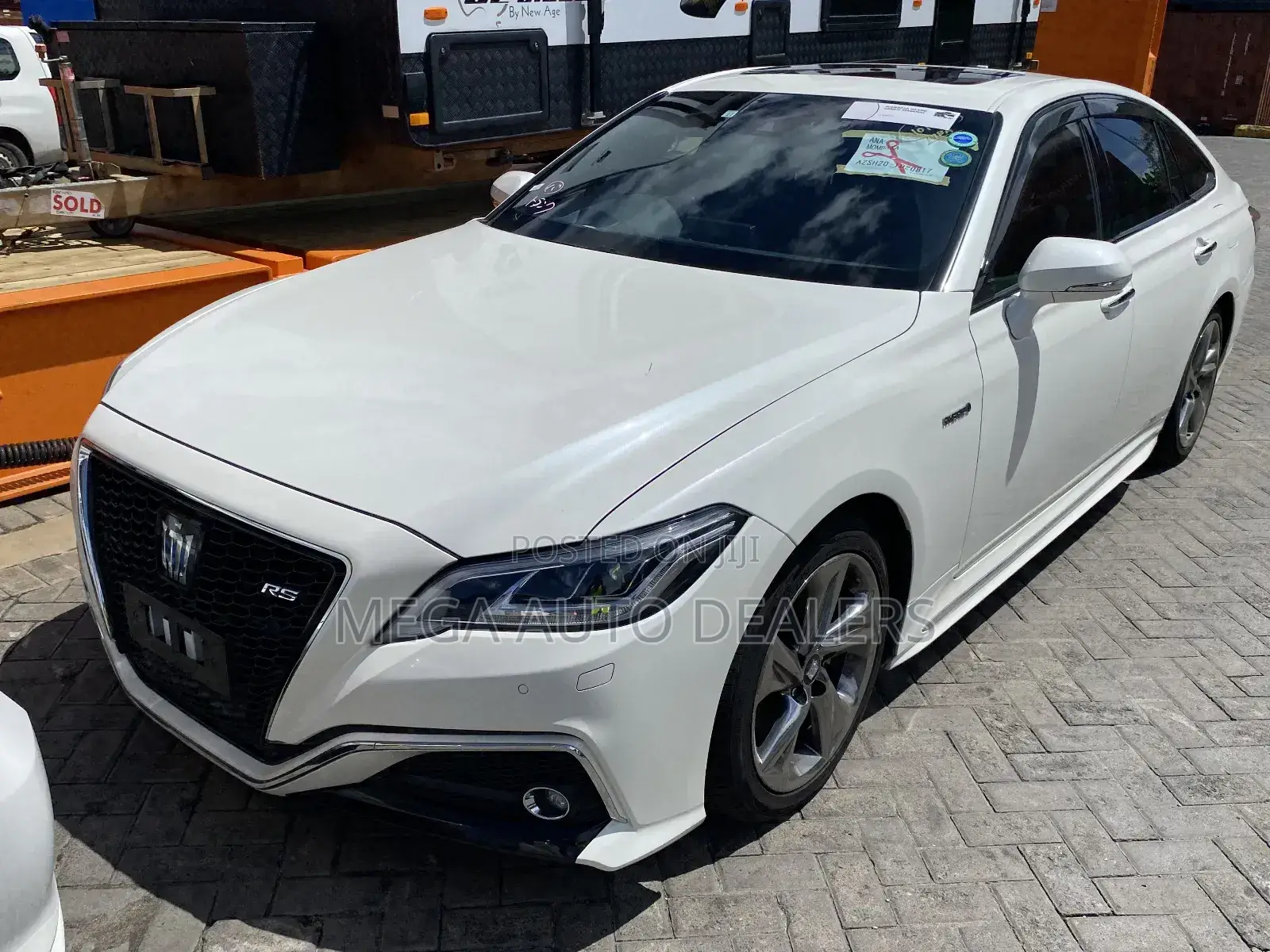 Toyota Crown 2019 White