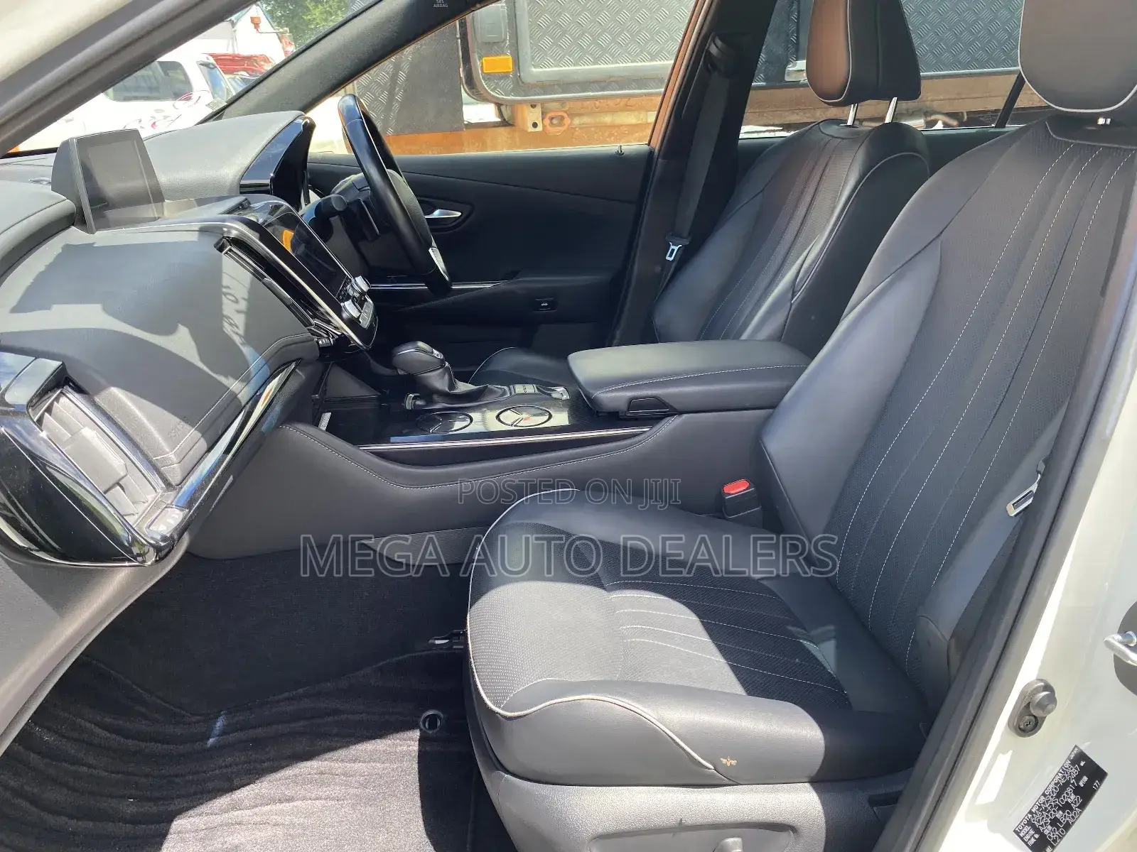 Toyota Crown 2019 White