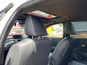 Toyota Crown 2019 White