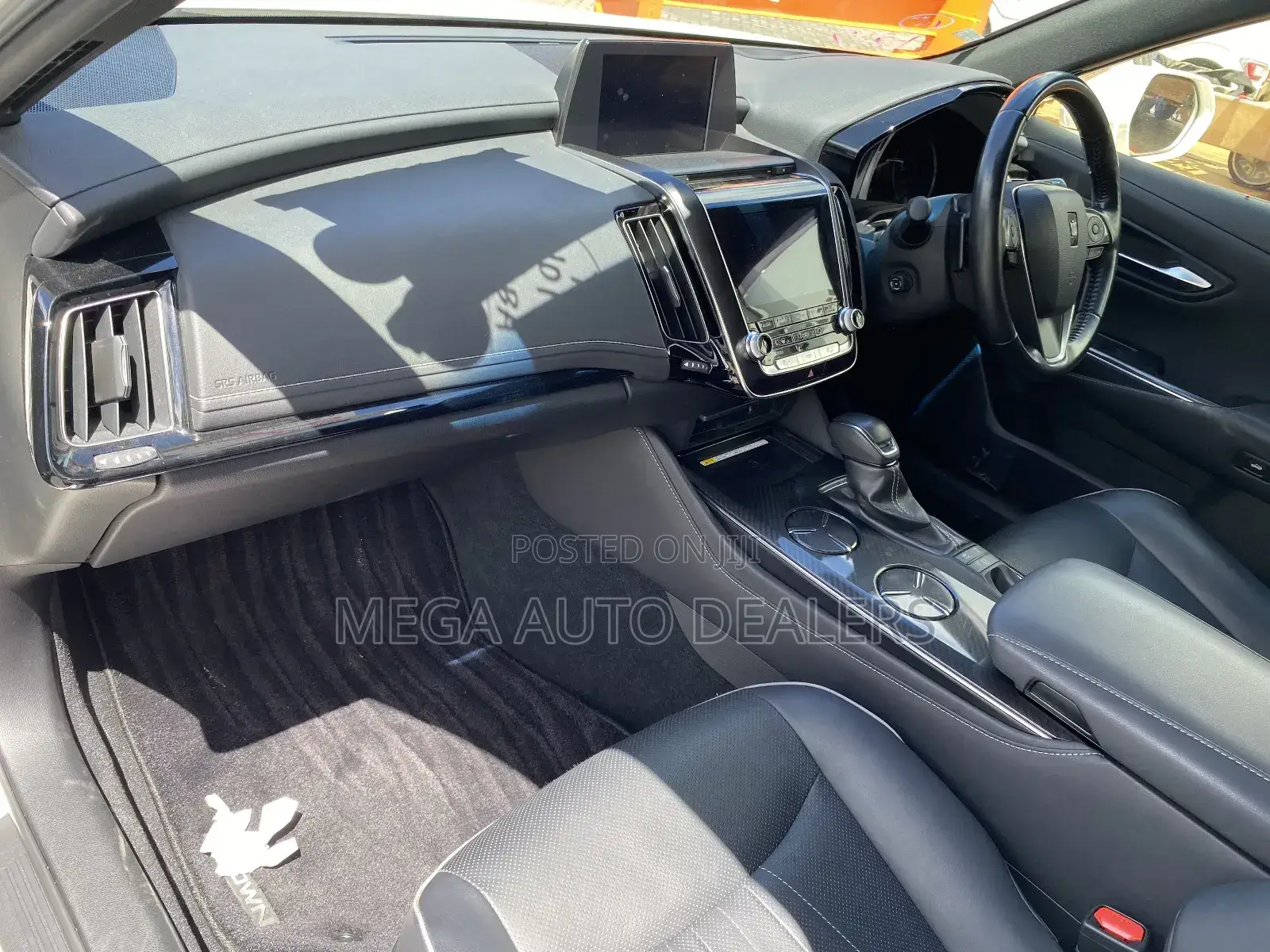 Toyota Crown 2019 White