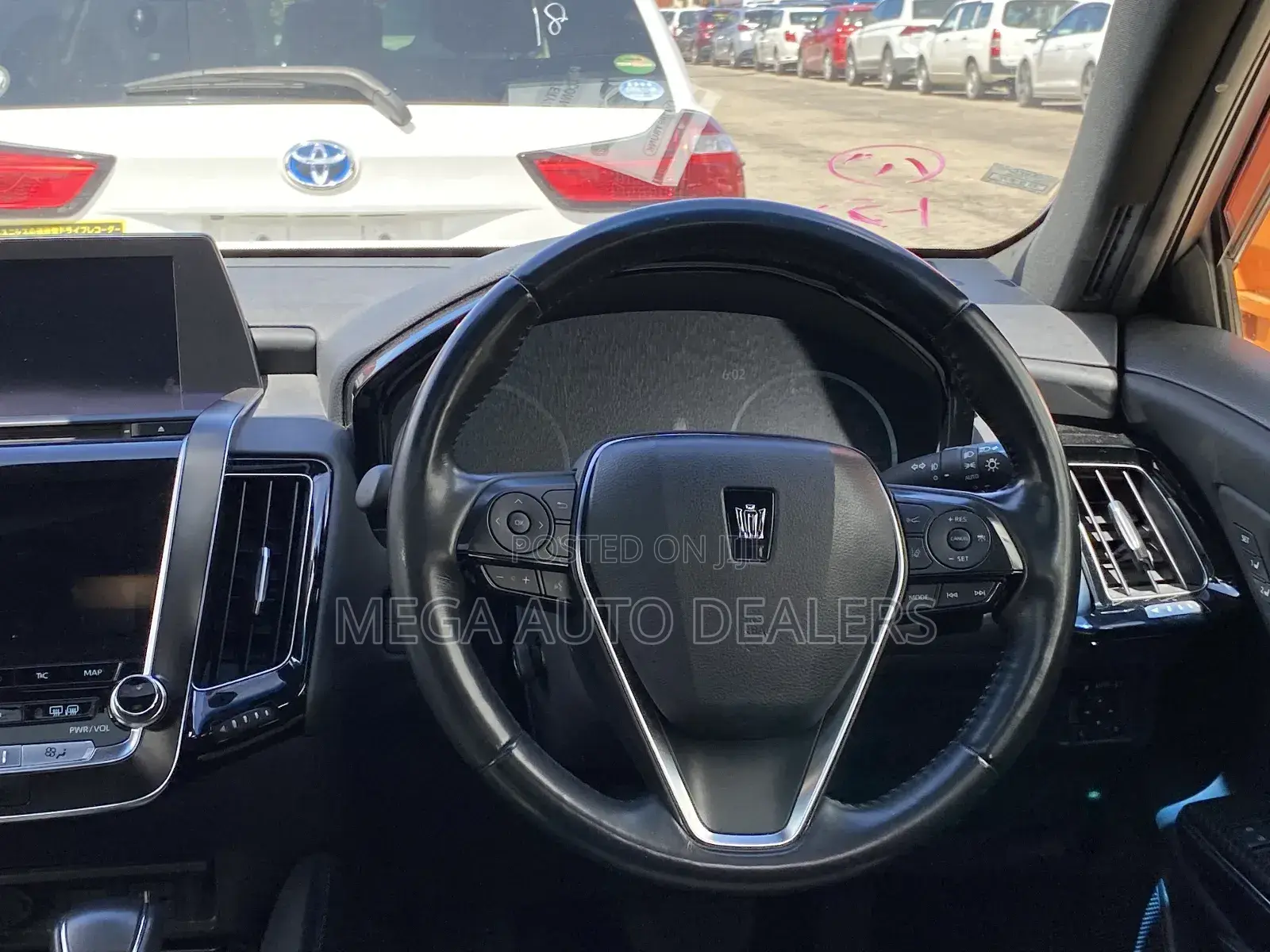 Toyota Crown 2019 White