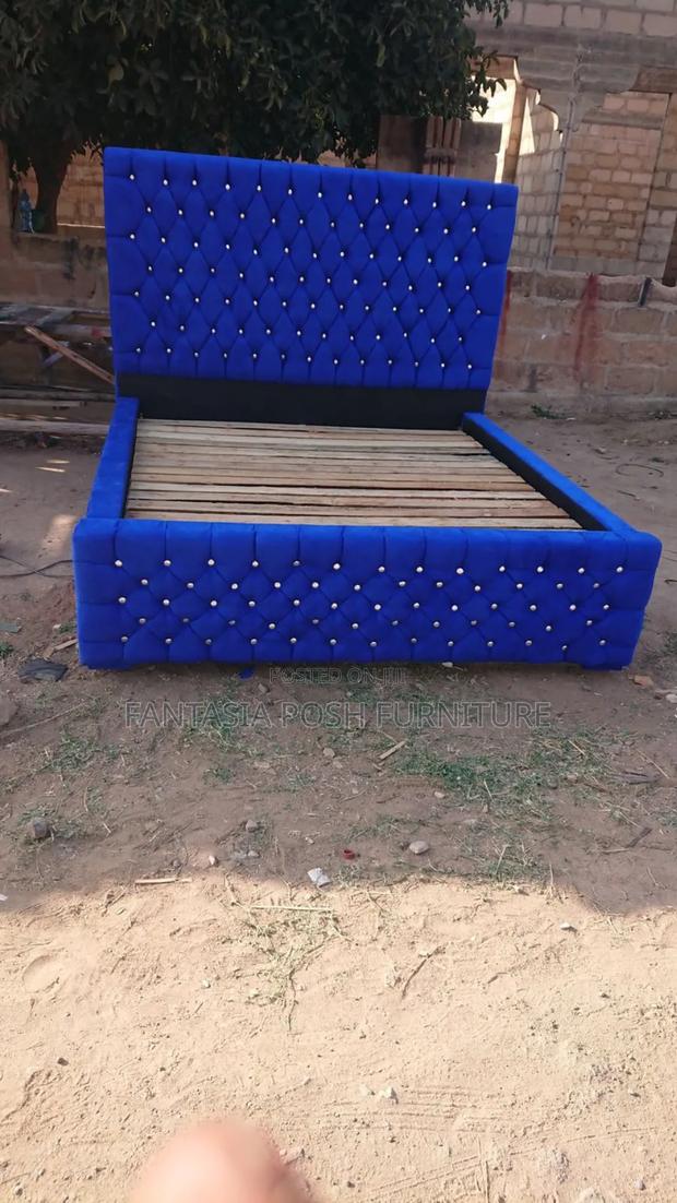 5x6 Tufted Bed Frame in Blue Fabric - main view