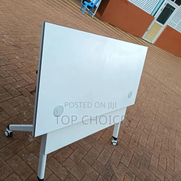 Folding Training Table - main view