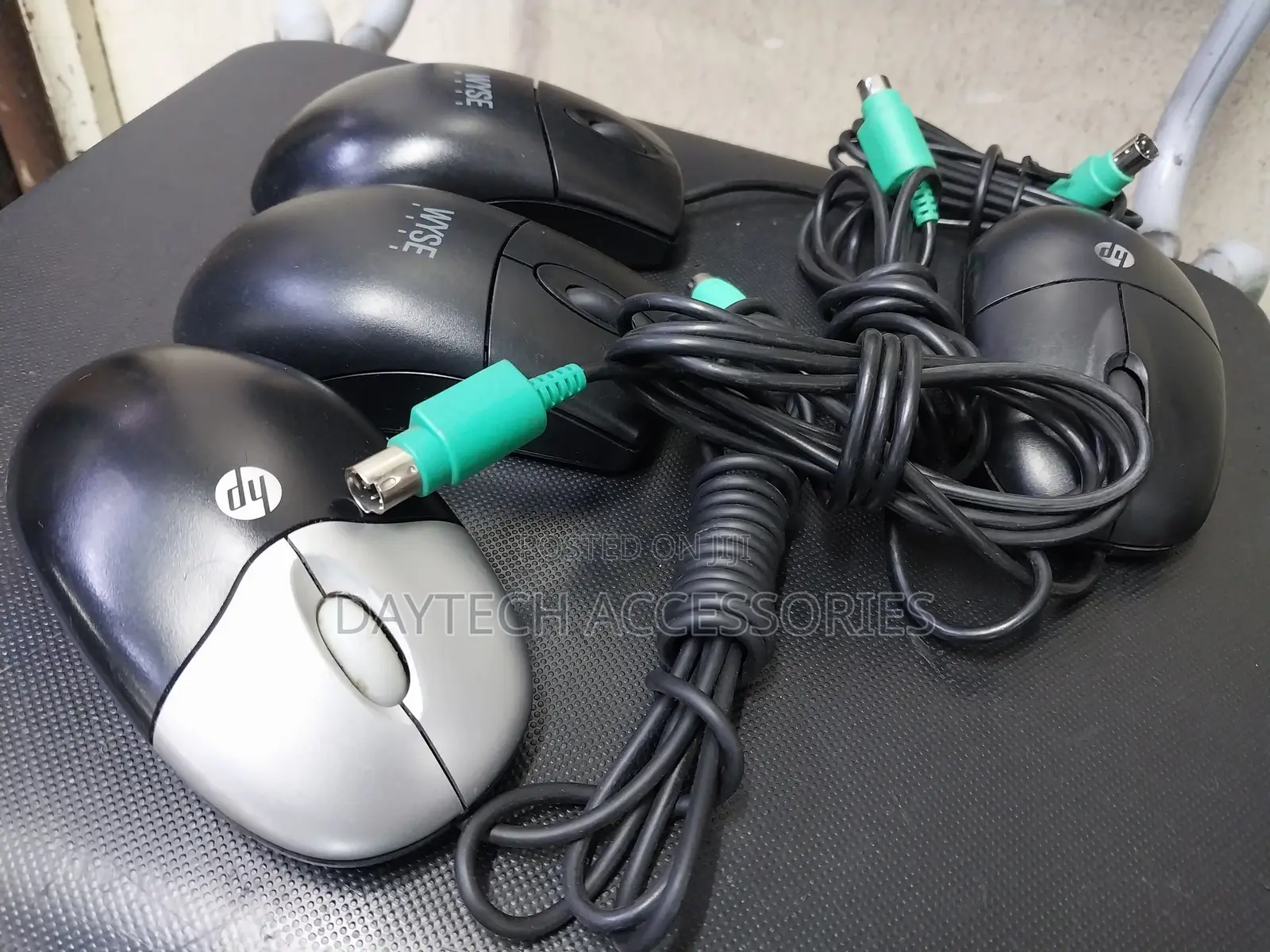 Wyse/Hp Ps/2 Black 3 Buttons Scroll Wheel Mechanical Mouse