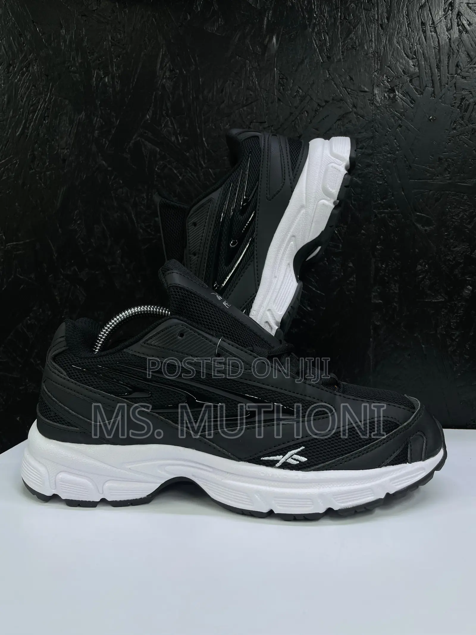 Reebok Premier* *_Size : 40-45_*