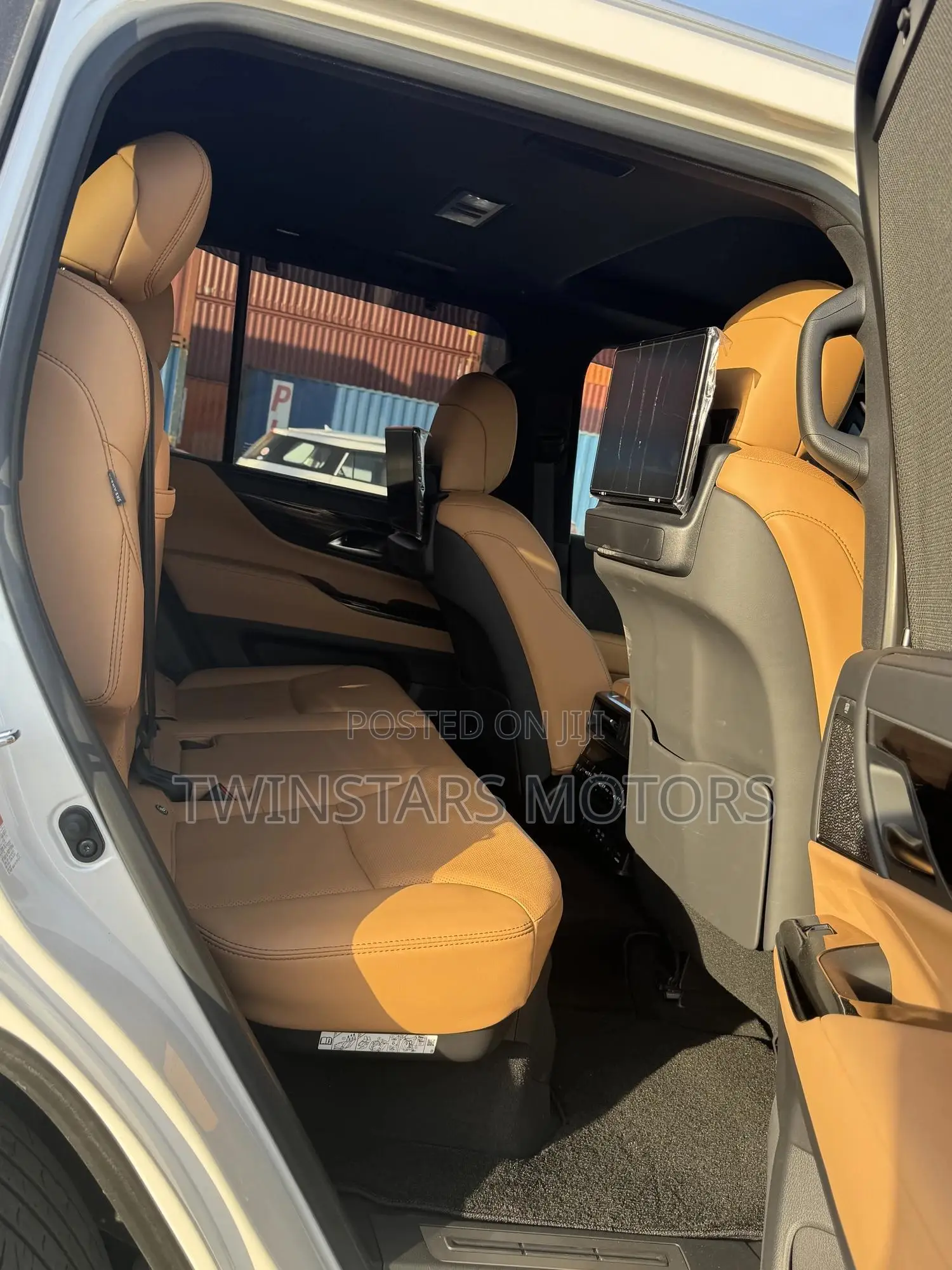 Lexus LX 2023 White