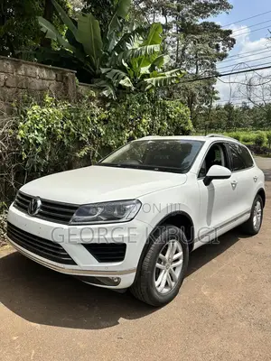 Volkswagen Touareg 2016 White
