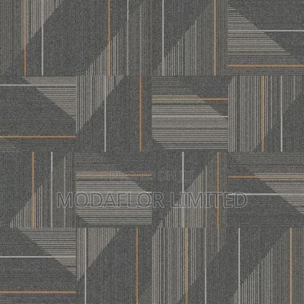 Sound-Absorbing Carpet Tiles Plank – Peaceful Floors - main view