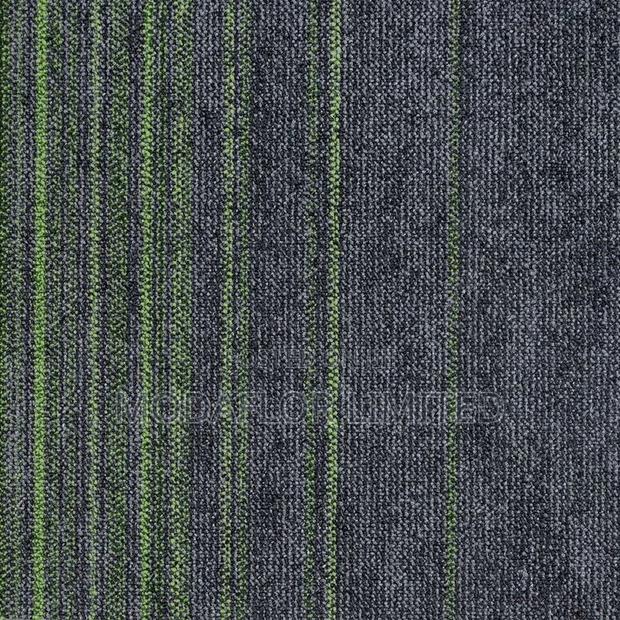 Heavy-Duty Carpet Tiles Plank for Long-Lasting Use - main view