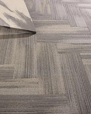 Sustainable Carpet Tiles Plank – Eco-Friendly Option - thumbnail 2